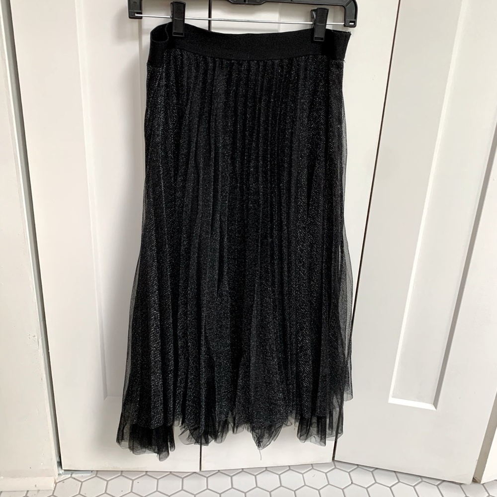 Pleated sparkle skirt